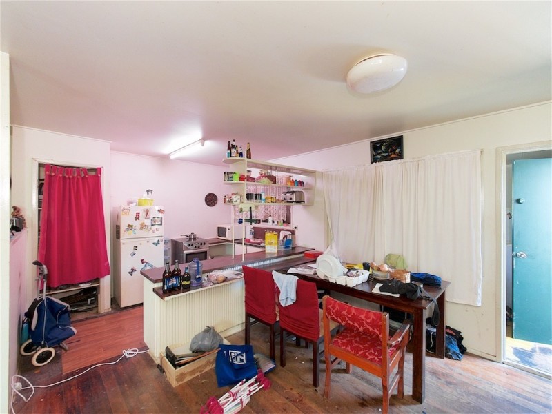 23 Winifred St, Kingston QLD 4114