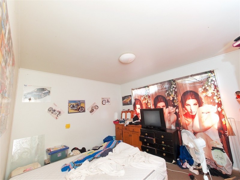 23 Winifred St, Kingston QLD 4114