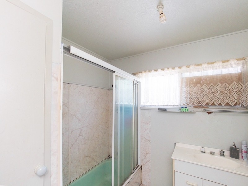 23 Winifred St, Kingston QLD 4114