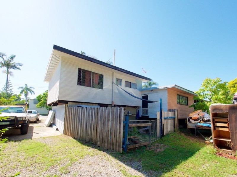 23 Winifred St, Kingston QLD 4114