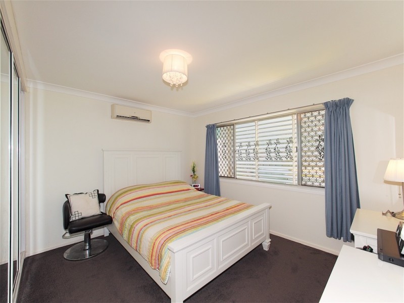 24 Blackton St, Logan Central QLD 4114