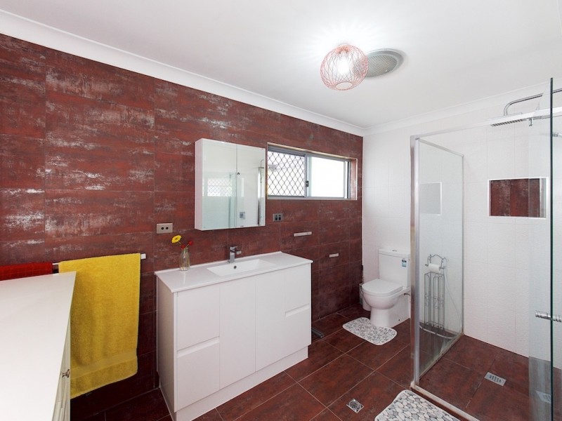 24 Blackton St, Logan Central QLD 4114