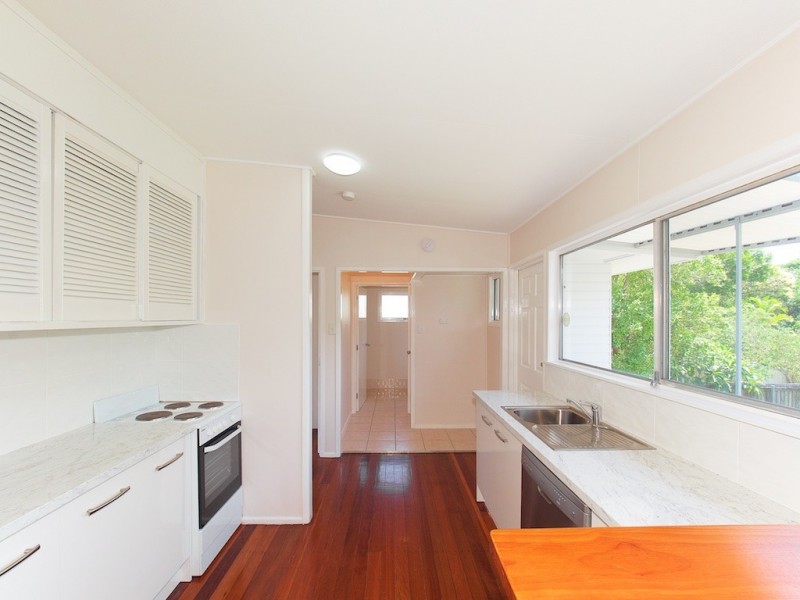 13 Douglas Street, Woodridge QLD 4114