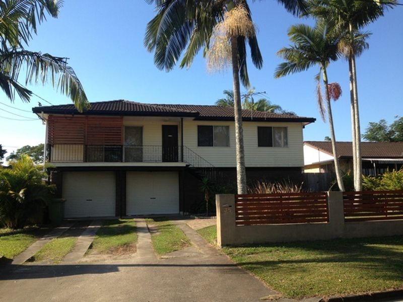 35 Pine Drive, Woodridge QLD 4114