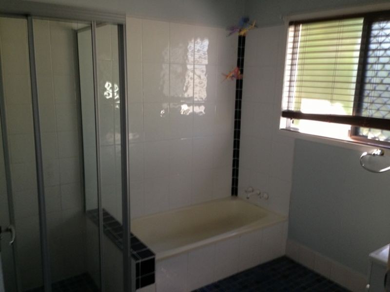 35 Pine Drive, Woodridge QLD 4114