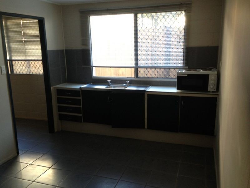 35 Pine Drive, Woodridge QLD 4114