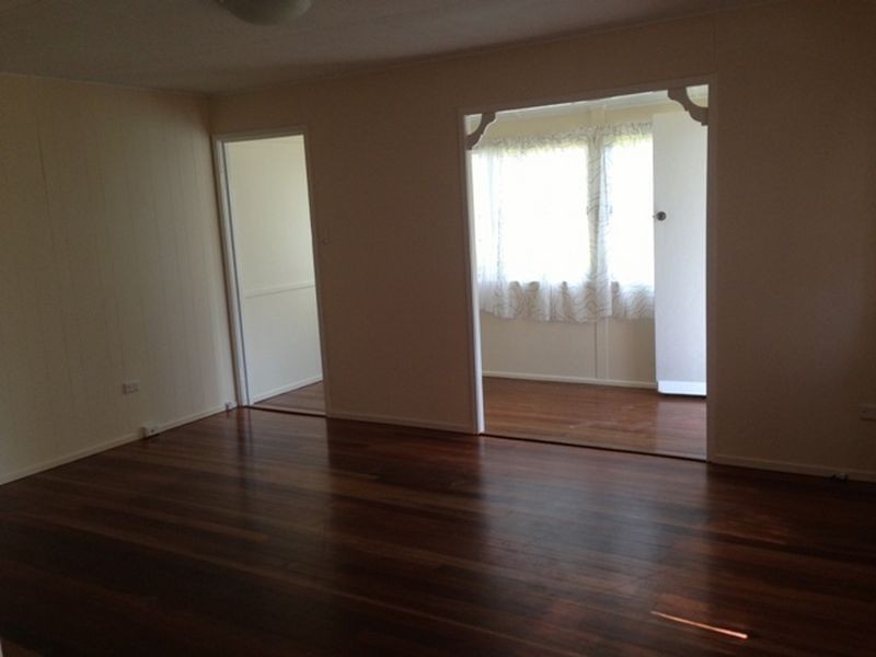 4 Arthur Street, Woodridge QLD 4114