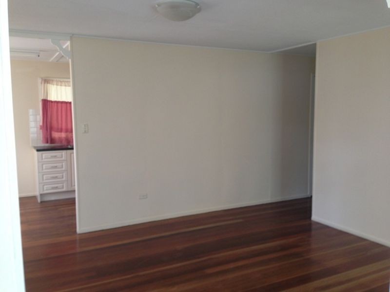 4 Arthur Street, Woodridge QLD 4114