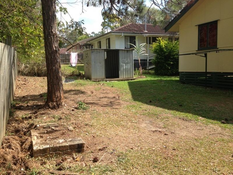 4 Arthur Street, Woodridge QLD 4114