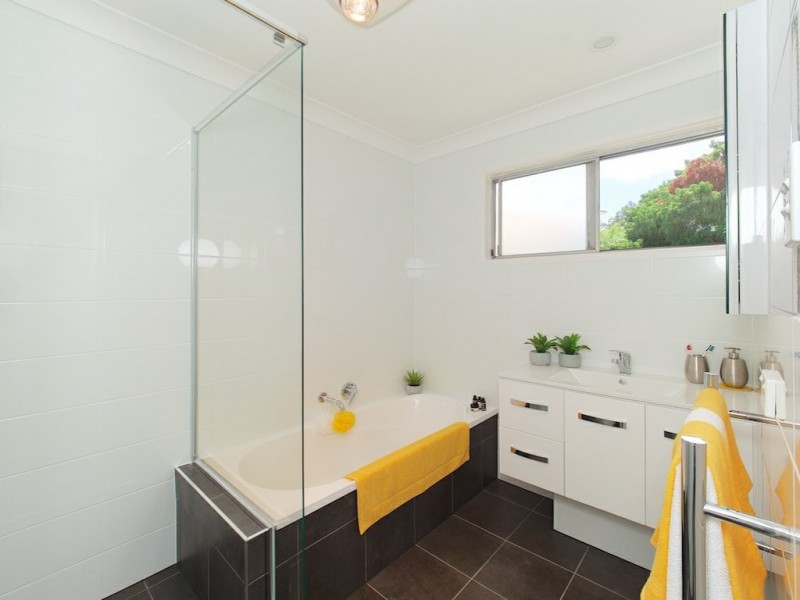 4 Simon Street, Underwood QLD 4119