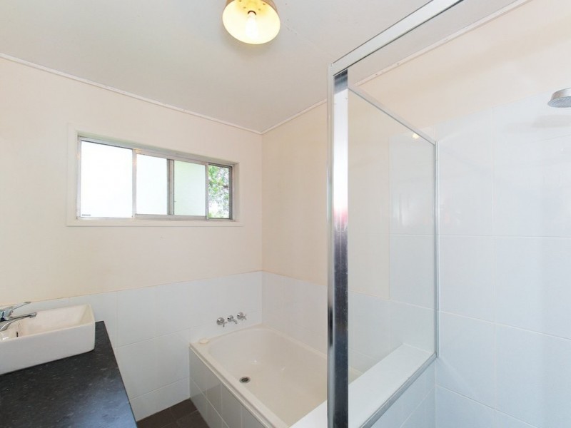 7 Mansfield Street, Kingston QLD 4114