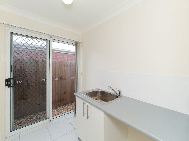 6 Regeling Court, Loganlea QLD 4131