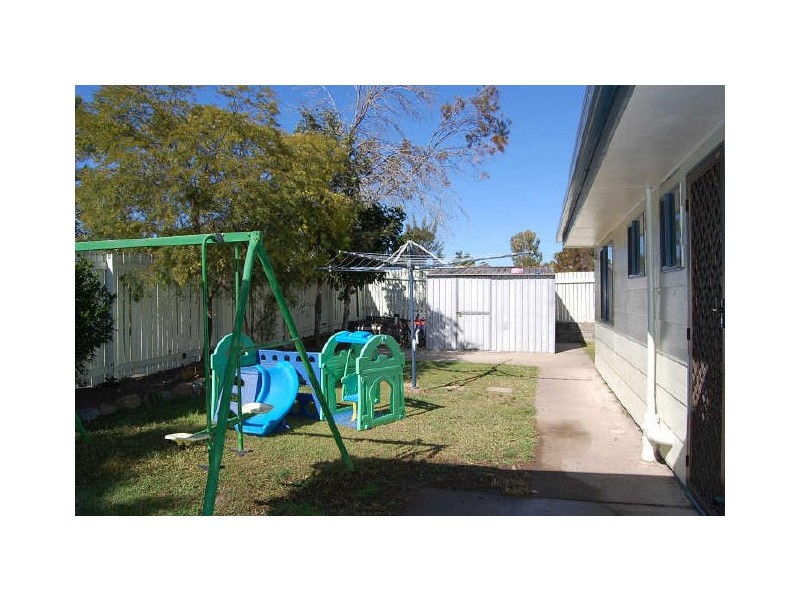 19 Ariel Avenue, Kingston QLD 4114