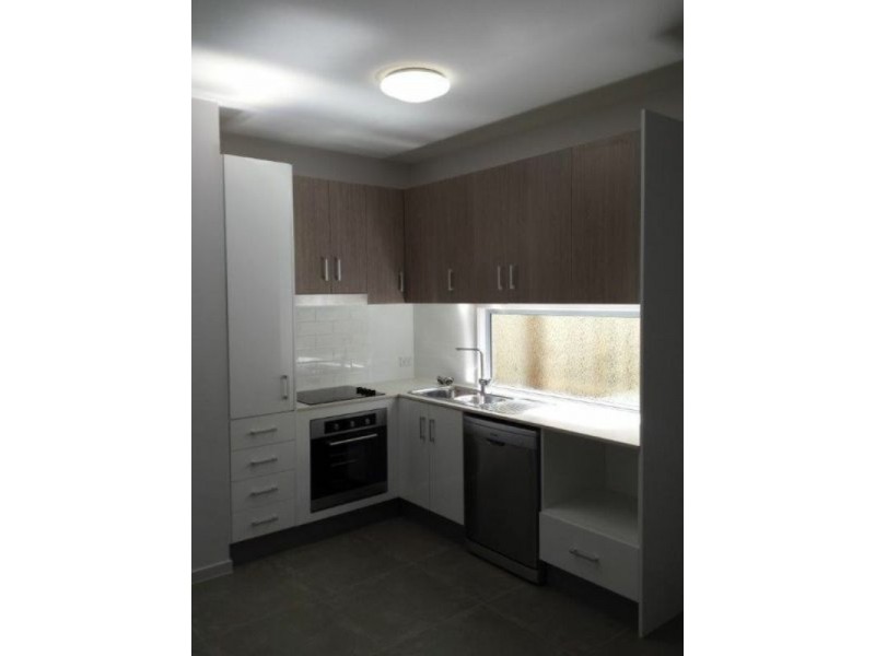 1/15 Macbeth Street, Kingston QLD 4114