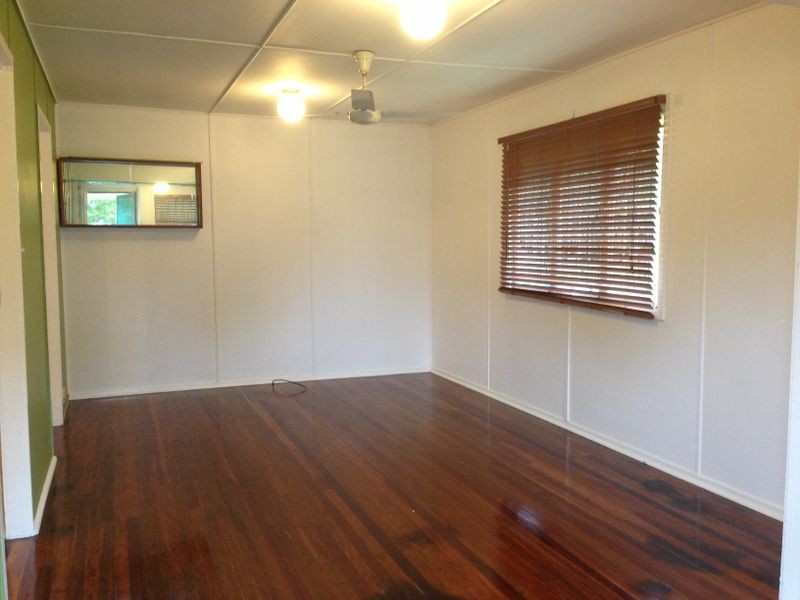 28 Plunkett Street, Woodridge QLD 4114