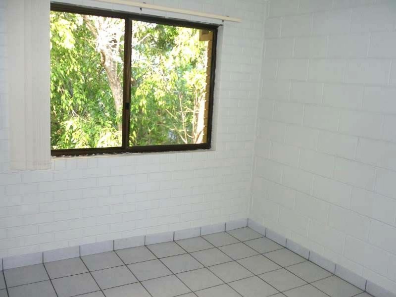 9/17 North Road, Woodridge QLD 4114