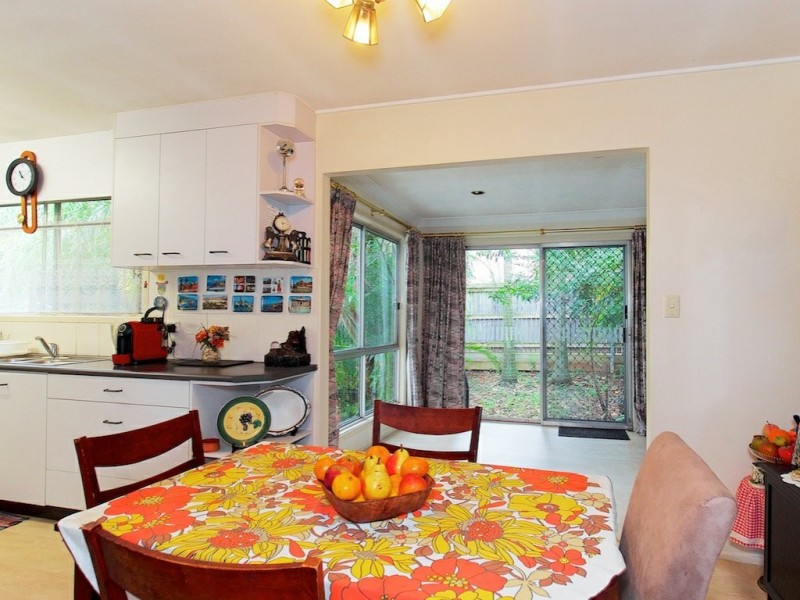 3 Leonard Street, Kingston QLD 4114