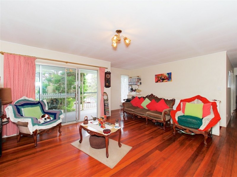 3 Leonard Street, Kingston QLD 4114