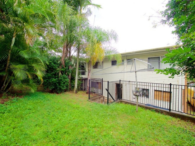 3 Leonard Street, Kingston QLD 4114