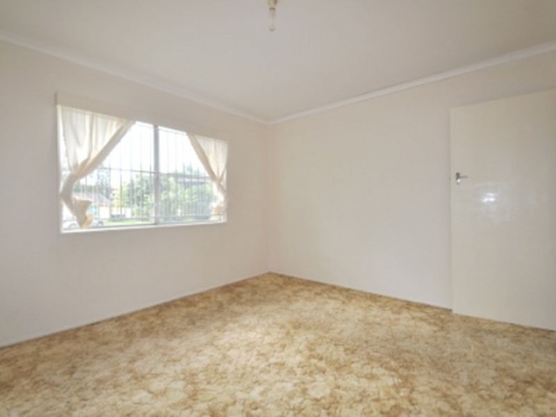 17 Pine Drive, Woodridge QLD 4114