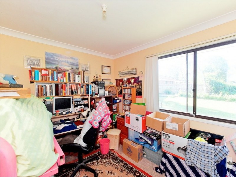 11 Gazania Street, Kingston QLD 4114