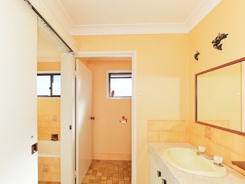 11 Gazania Street, Kingston QLD 4114