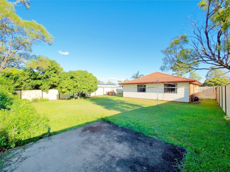 11 Gazania Street, Kingston QLD 4114