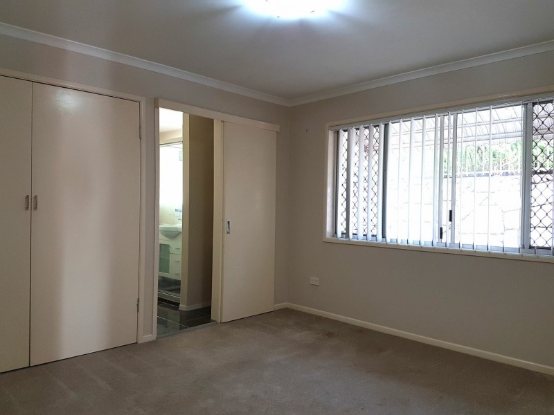 4 Truman Cres, Slacks Creek QLD 4127