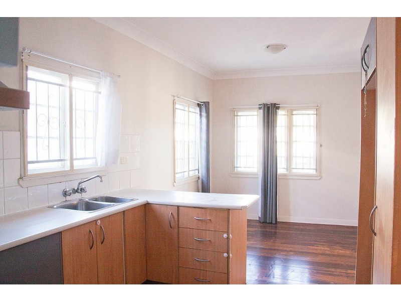 82 London Street, Eight Mile Plains QLD 4113