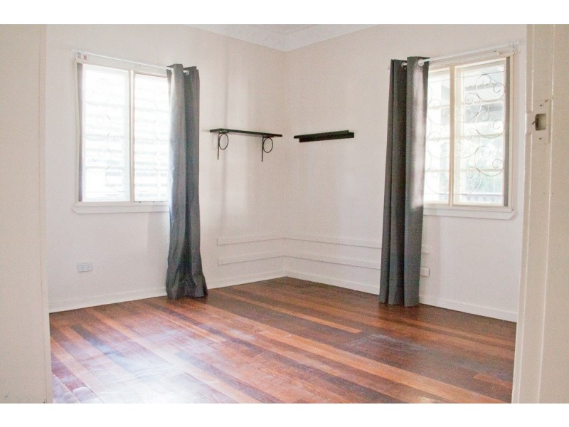 82 London Street, Eight Mile Plains QLD 4113