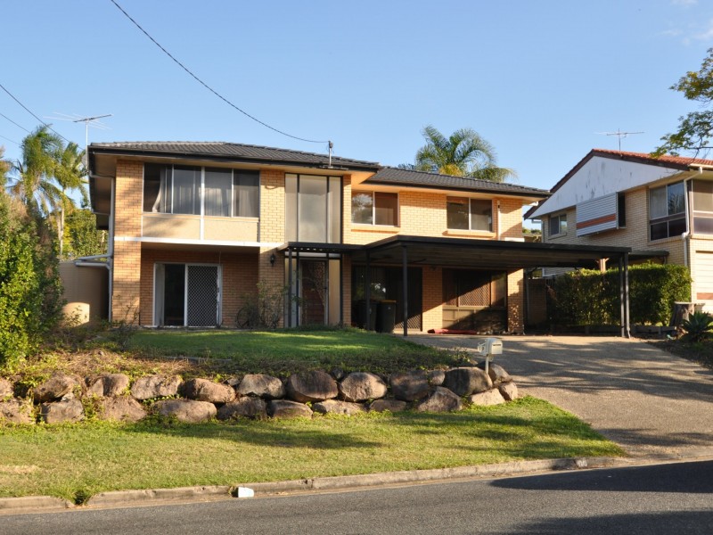 19 Laver Street, Macgregor QLD 4109