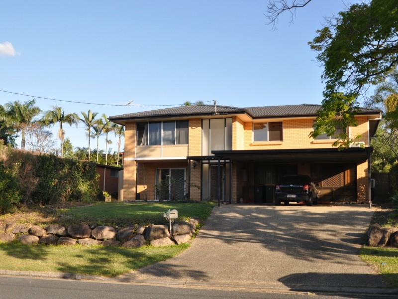 19 Laver Street, Macgregor QLD 4109