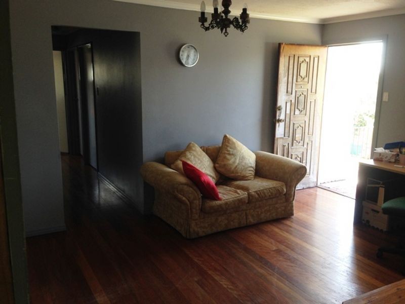 16 Stuart Street, Woodridge QLD 4114