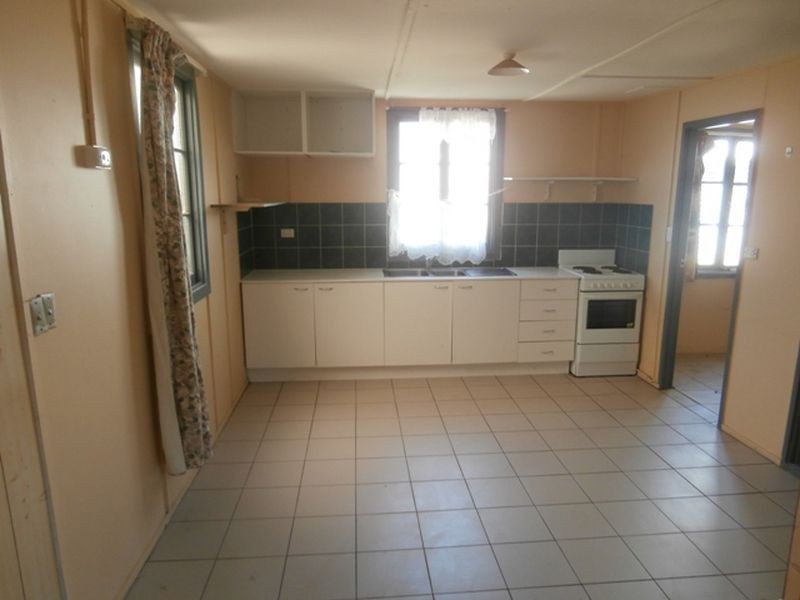 48 Garfield Road, Logan Central QLD 4114