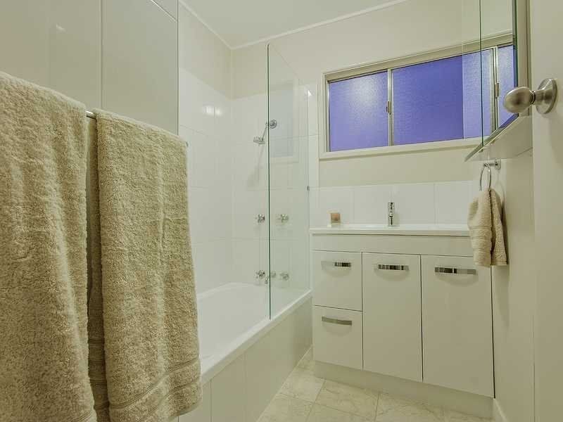 12 Caesar Street, Kingston QLD 4114