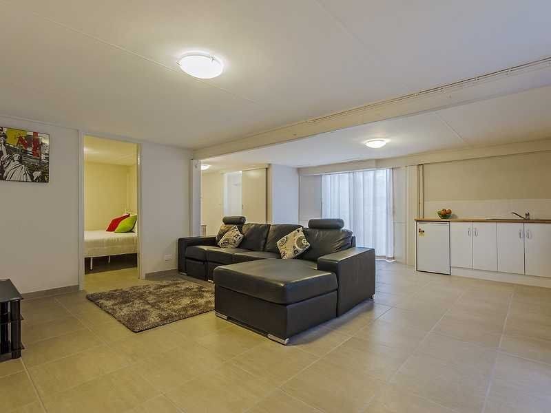 12 Caesar Street, Kingston QLD 4114