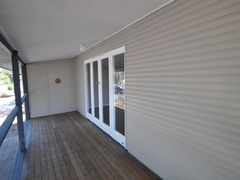 102 Jacaranda Avenue, Logan Central QLD 4114