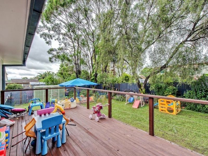 8 Avoca Street, Woodridge QLD 4114
