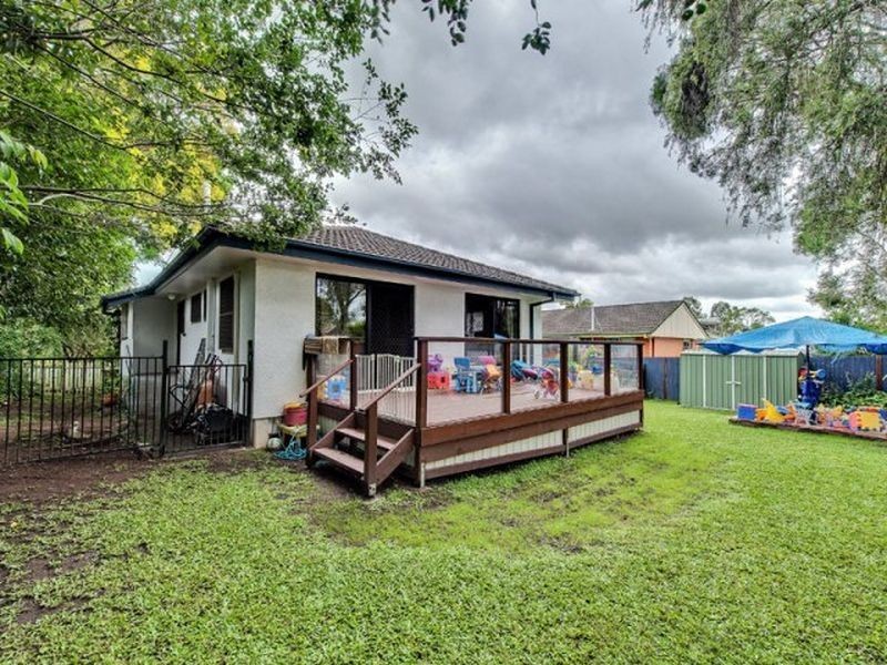 8 Avoca Street, Woodridge QLD 4114