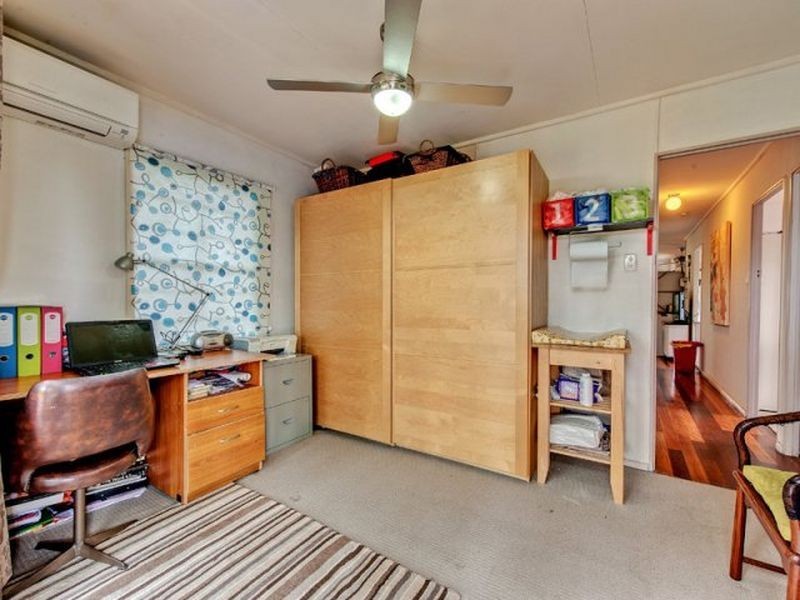 8 Avoca Street, Woodridge QLD 4114