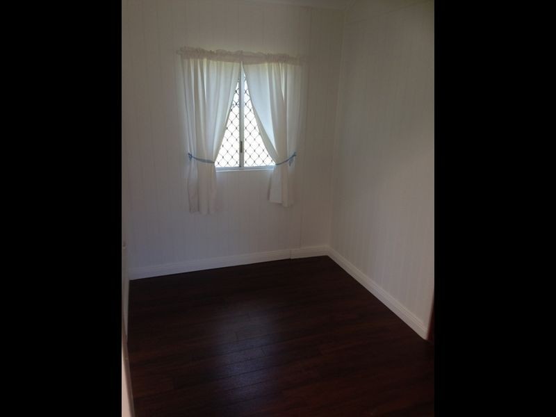 55 Laughlin Street, Kingston QLD 4114