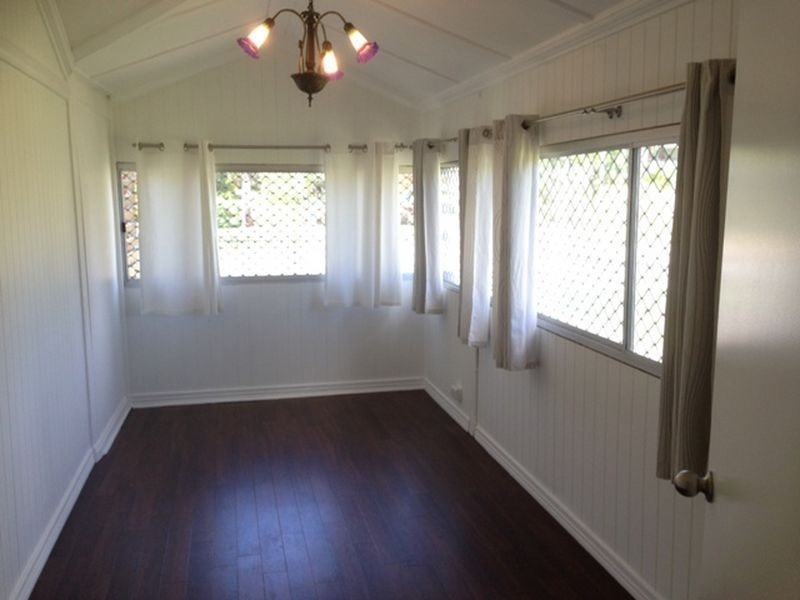 55 Laughlin Street, Kingston QLD 4114