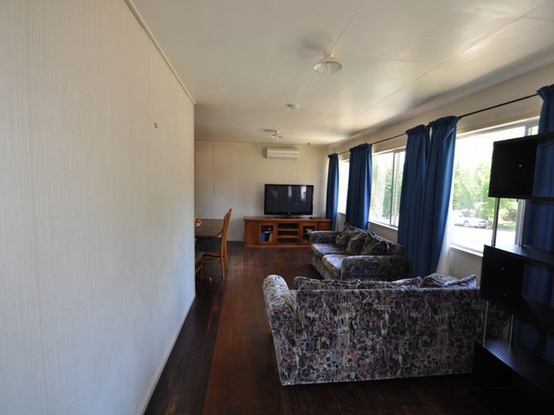 9 Kurrajong Street, Woodridge QLD 4114