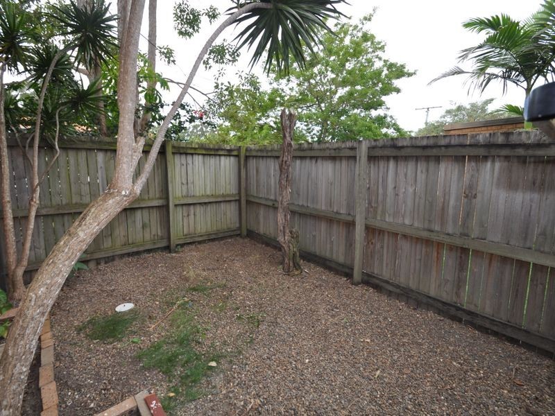 1/8 Cognac Court, Kingston QLD 4114