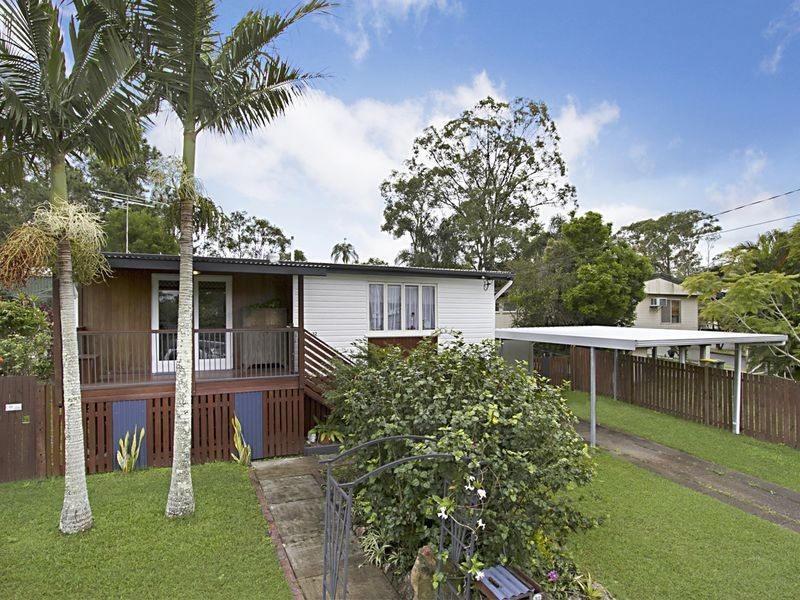 32 Bruce Road, Woodridge QLD 4114