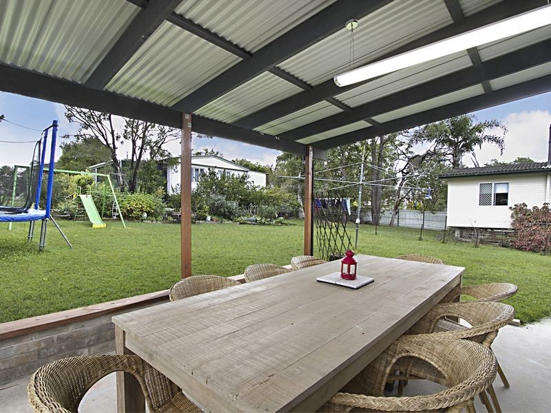 32 Bruce Road, Woodridge QLD 4114