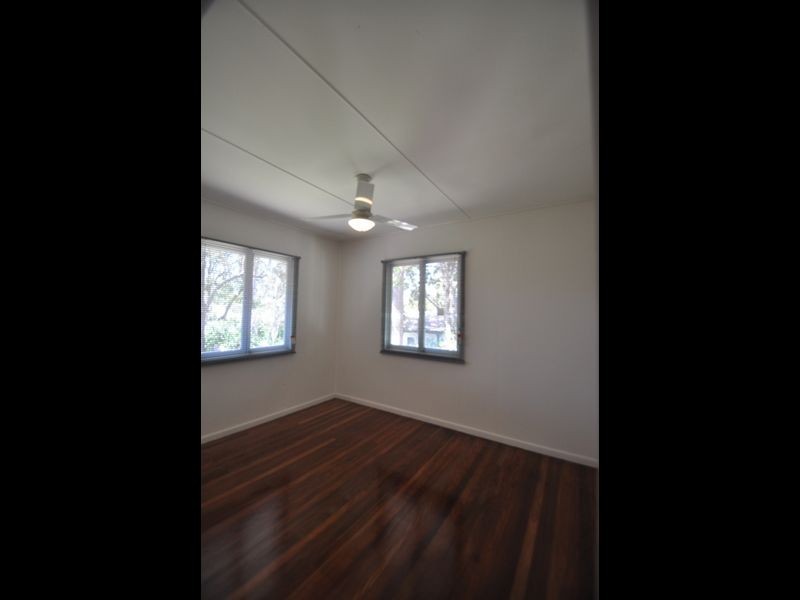 27 Park Road, Slacks Creek QLD 4127