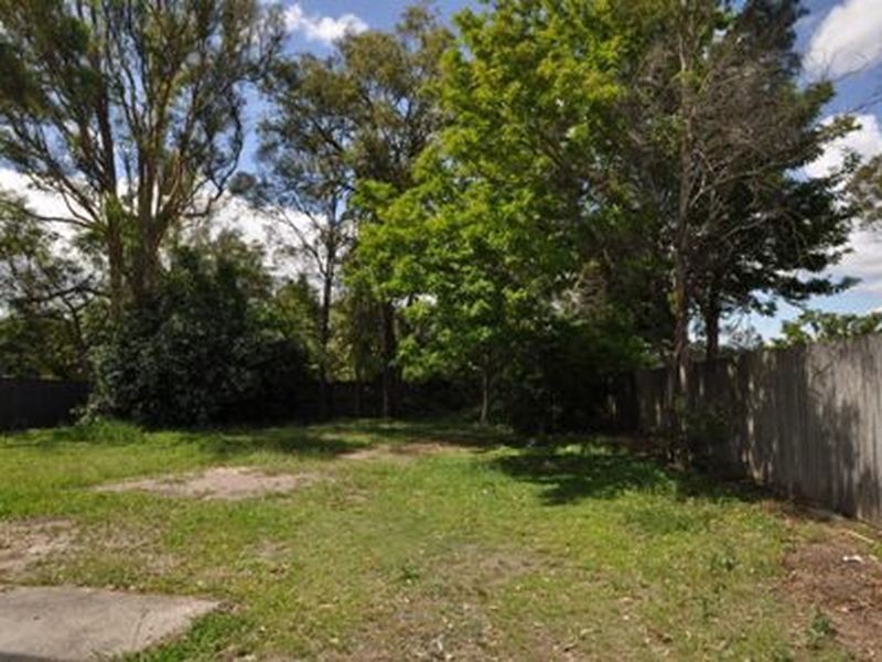 83 Mayes Avenue, Kingston QLD 4114