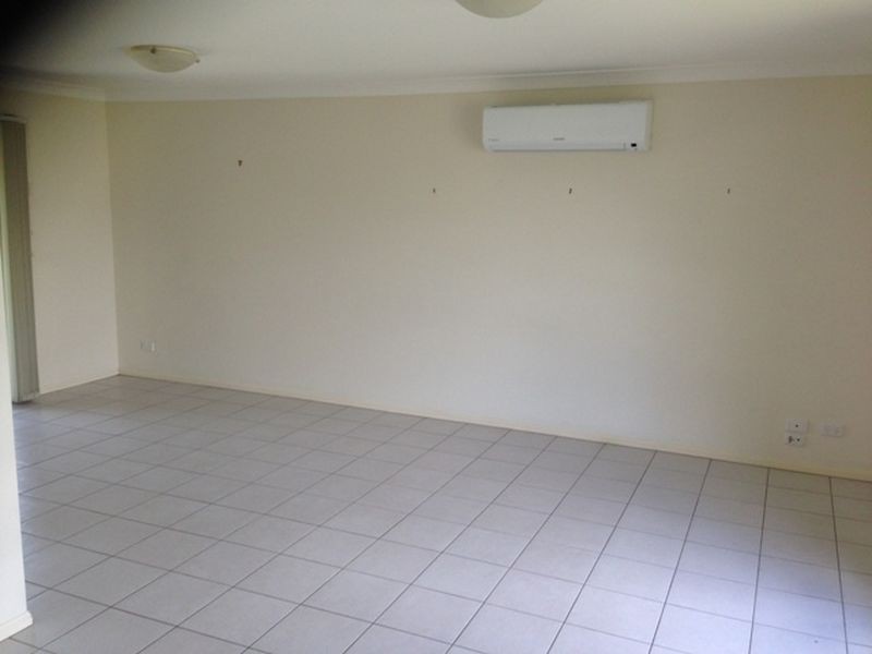 4 Broadway Avenue, Marsden QLD 4132