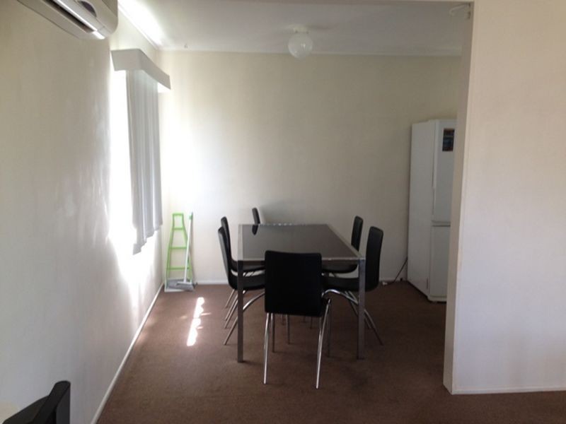 72 Ashton Street, Kingston QLD 4114